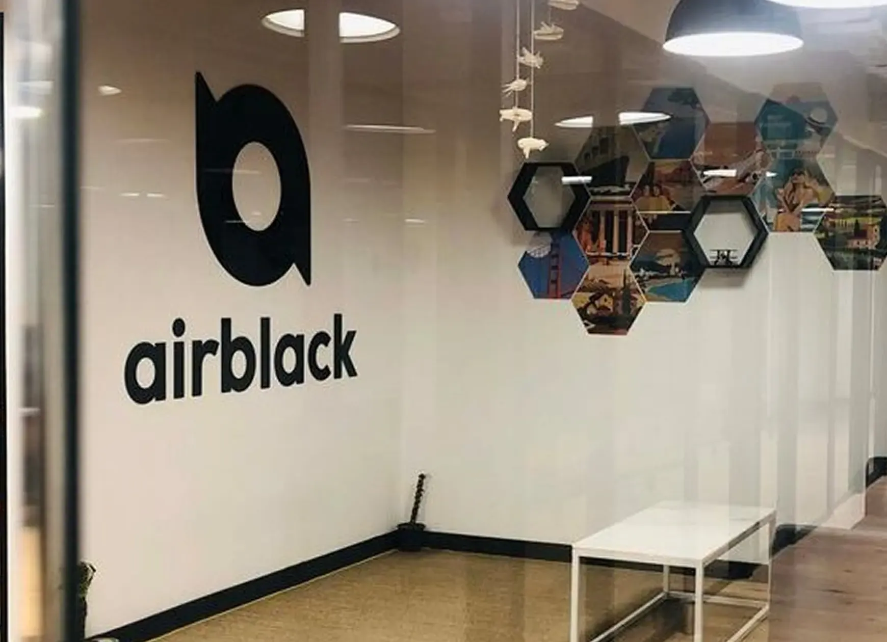 airblack-600x470 1.webp